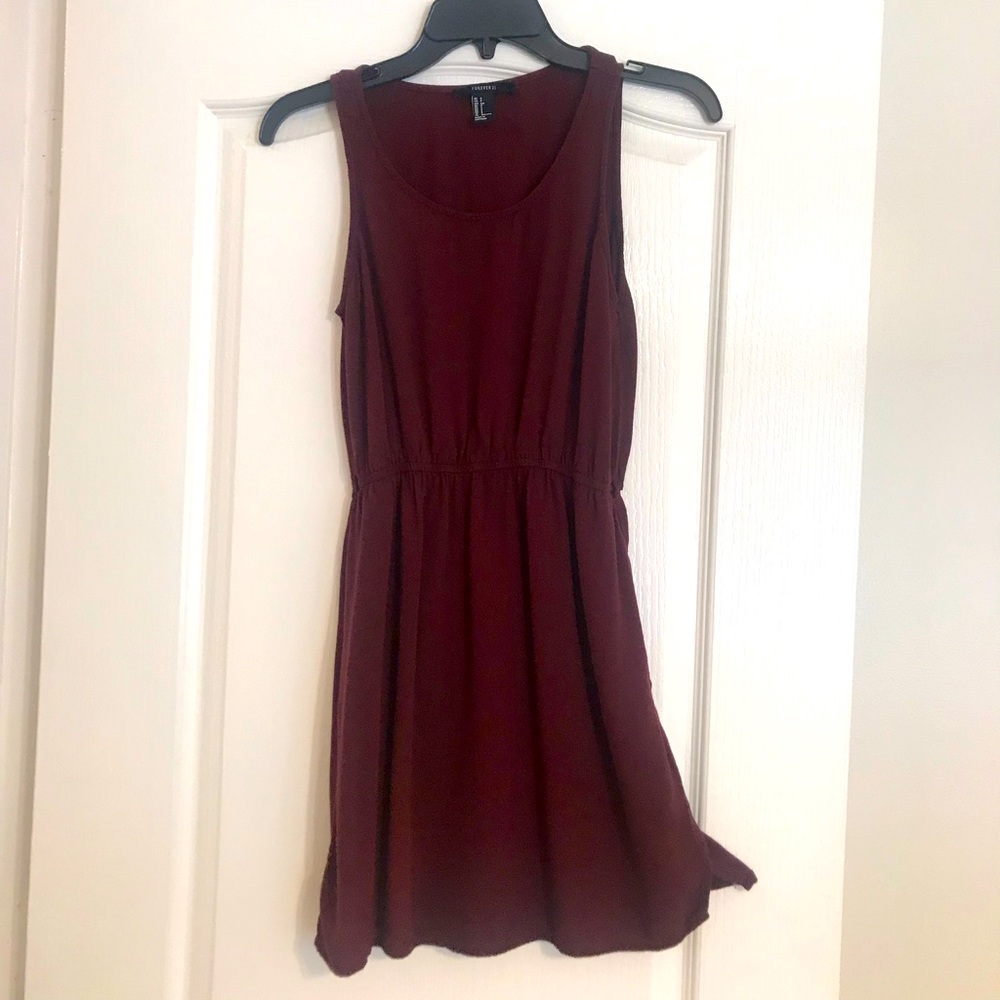 Forever 21 Women’s Burgundy Pull Over Casual Dress.  Size Small.   Elastic Waist
